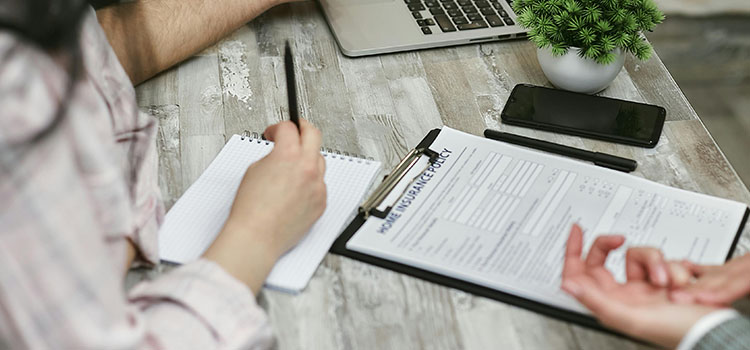 Hayat Sigortası Poliçesi: Neden Gereklidir?
